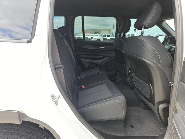 2024 Jeep Grand Cherokee Laredo A