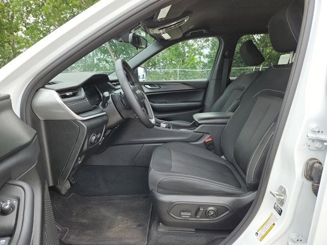 2024 Jeep Grand Cherokee Laredo A