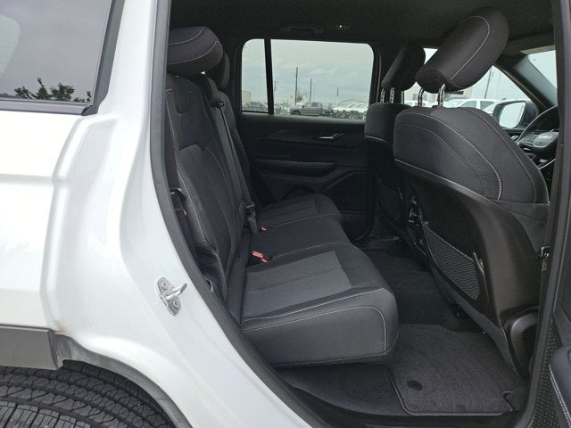 2024 Jeep Grand Cherokee Laredo A
