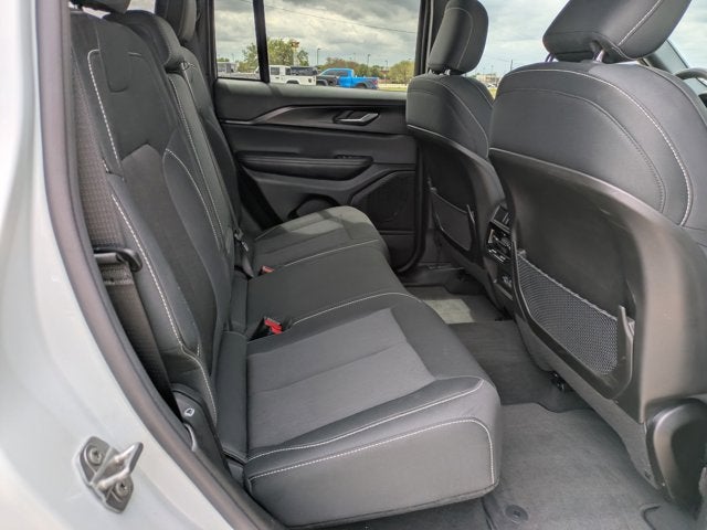 2024 Jeep Grand Cherokee Laredo A