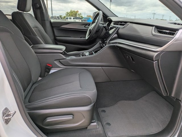 2024 Jeep Grand Cherokee Laredo A