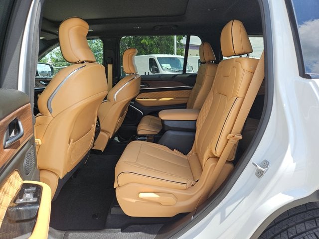 2025 Jeep Grand Cherokee L Summit