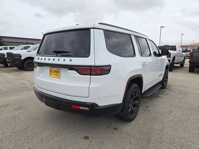2025 Jeep Wagoneer Series II Carbide