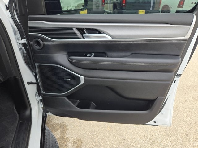 2025 Jeep Wagoneer Series II Carbide
