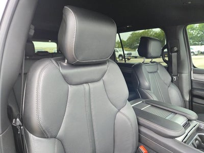 2025 Jeep Wagoneer Series II Carbide