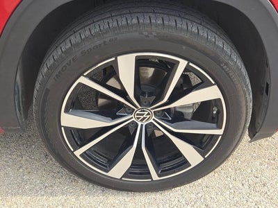 2024 Volkswagen Atlas Cross Sport 2.0T SEL Premium R-Line