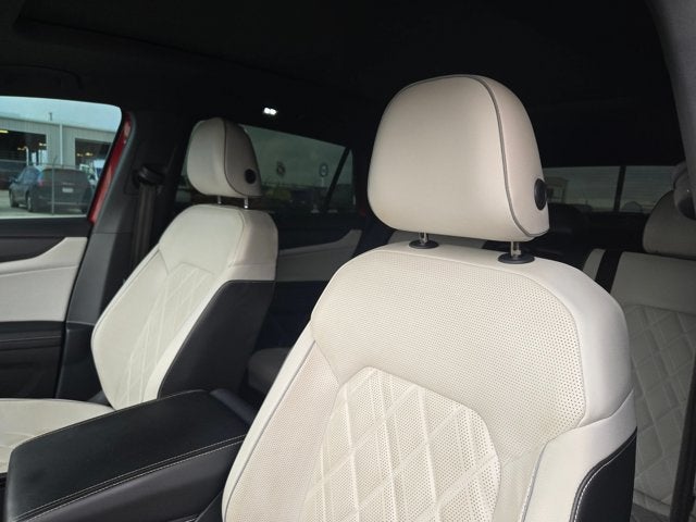 2024 Volkswagen Atlas Cross Sport 2.0T SEL Premium R-Line