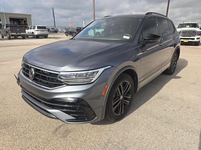 2022 Volkswagen Tiguan SE R-Line Black