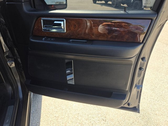 2016 Lincoln Navigator Select