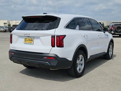 2023 Kia Sorento LX
