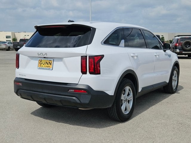 2023 Kia Sorento LX