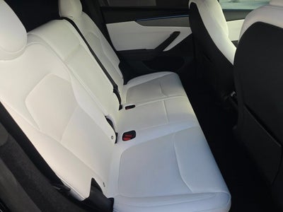 2026 Tesla Model Y RWD