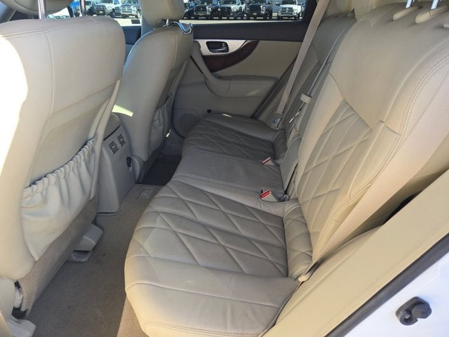 2014 INFINITI QX70 RWD 4dr