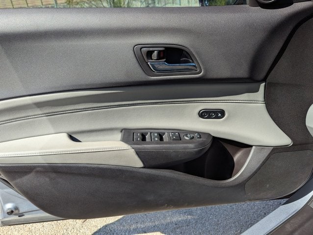 2016 Acura ILX w/Technology Plus Pkg