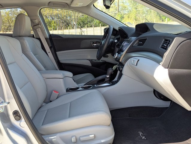 2016 Acura ILX w/Technology Plus Pkg