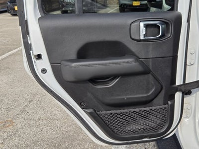 2021 Jeep Wrangler Unlimited Sahara Altitude 4x4