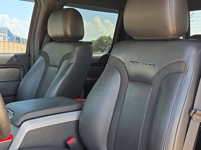 2014 Ford F-150 4WD SuperCrew 145" SVT Raptor