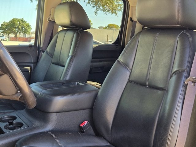 2010 Chevrolet Silverado 3500HD 4WD Crew Cab 167" SRW LT