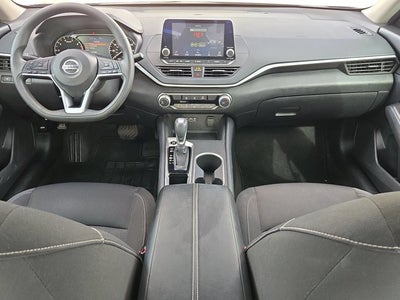 2022 Nissan Altima 2.5 SV Sedan