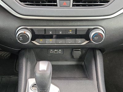 2022 Nissan Altima 2.5 SV Sedan