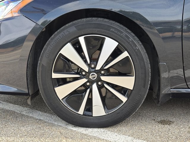 2022 Nissan Altima 2.5 SV Sedan