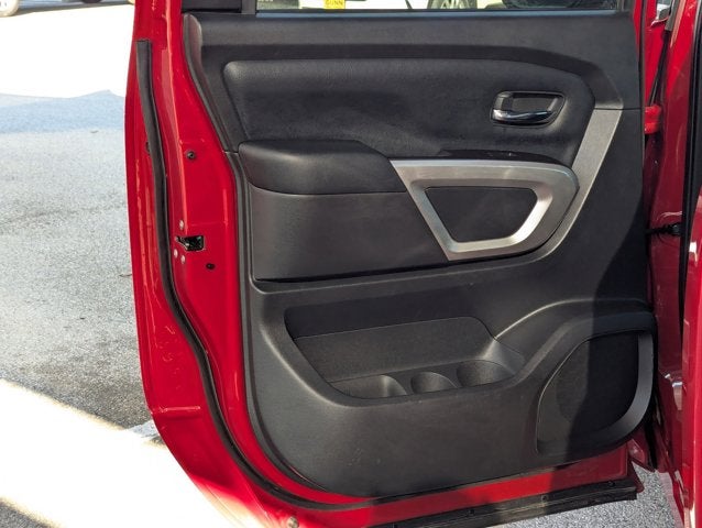 2020 Nissan Titan SV