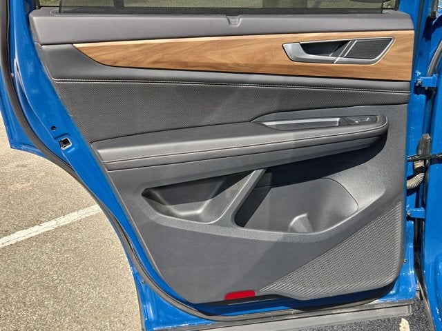 2025 Volkswagen Atlas 2.0T SE with Technology 4MOTION