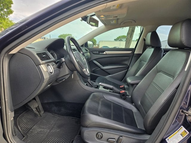 2014 Volkswagen Passat Base