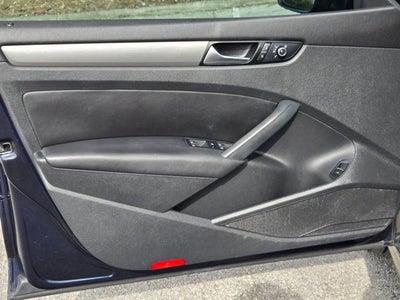 2014 Volkswagen Passat Base