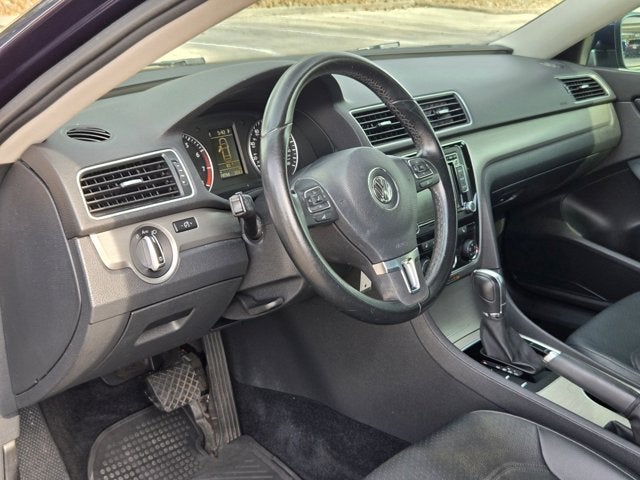2014 Volkswagen Passat Base