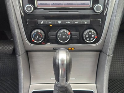 2014 Volkswagen Passat Base