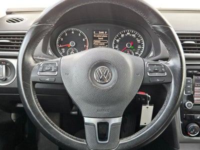 2014 Volkswagen Passat Base