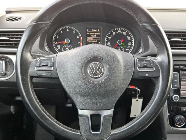 2014 Volkswagen Passat Base