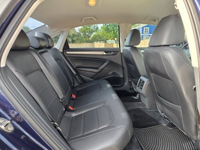 2014 Volkswagen Passat Base