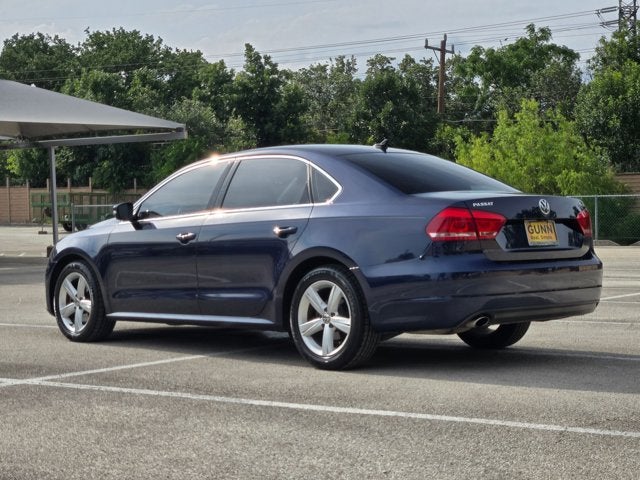 2014 Volkswagen Passat Base