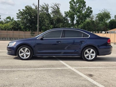 2014 Volkswagen Passat Base
