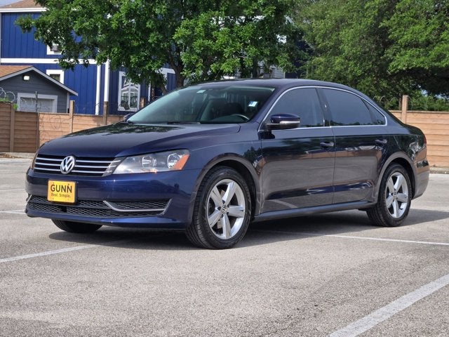 2014 Volkswagen Passat Base