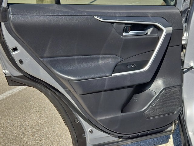 2025 Toyota RAV4 XLE AWD