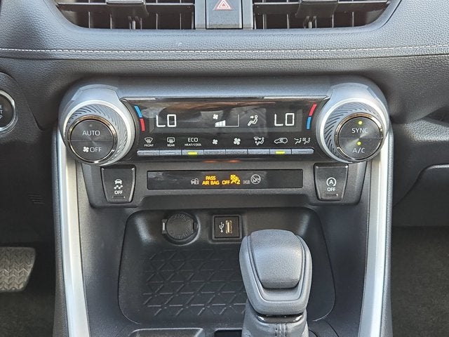 2025 Toyota RAV4 XLE AWD