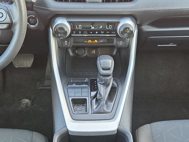 2025 Toyota RAV4 XLE AWD
