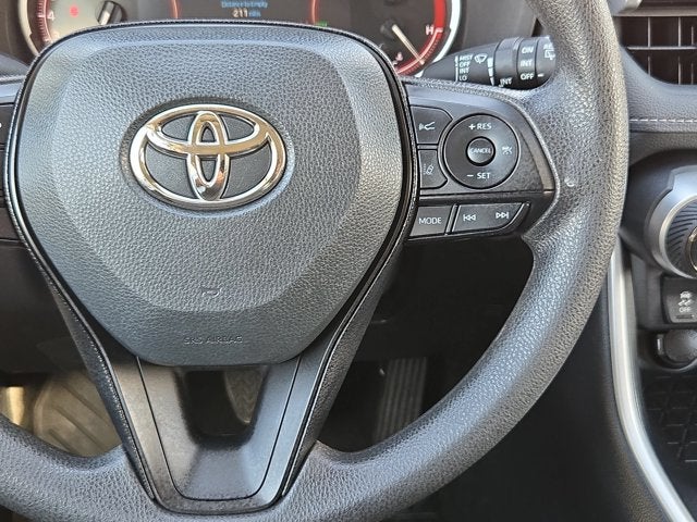 2025 Toyota RAV4 XLE AWD