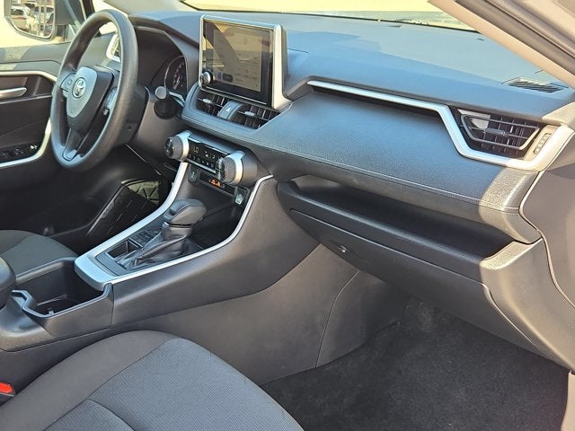 2025 Toyota RAV4 XLE AWD