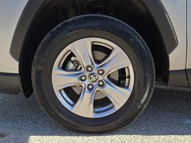 2025 Toyota RAV4 XLE AWD