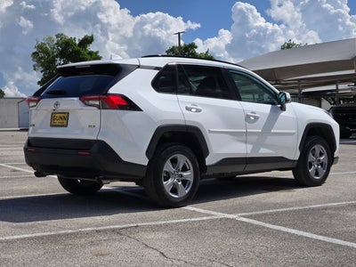 2022 Toyota RAV4 XLE FWD