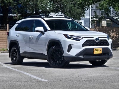2023 Toyota RAV4 XLE FWD