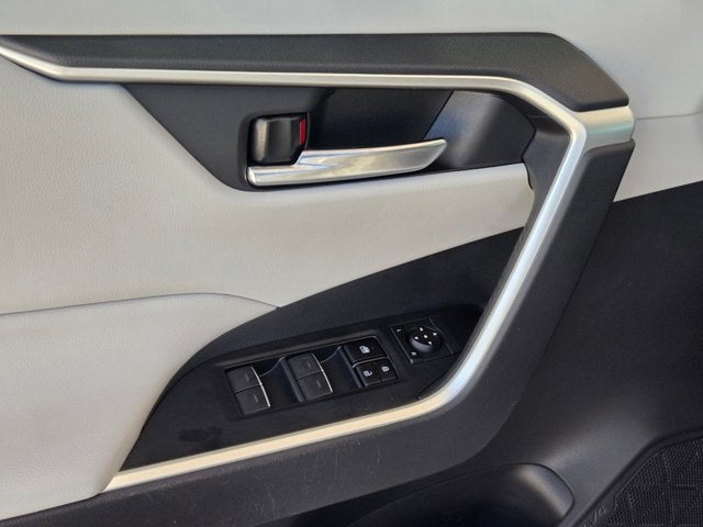 2023 Toyota RAV4 XLE FWD