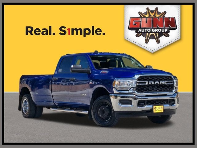 2019 RAM 3500 Tradesman 4x4 Crew Cab 8' Box