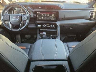 2024 GMC Sierra 1500 4WD Crew Cab 147" AT4