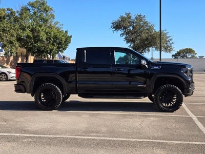 2024 GMC Sierra 1500 4WD Crew Cab 147" AT4