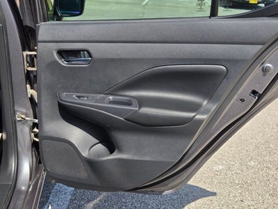 2020 Nissan Versa SV CVT